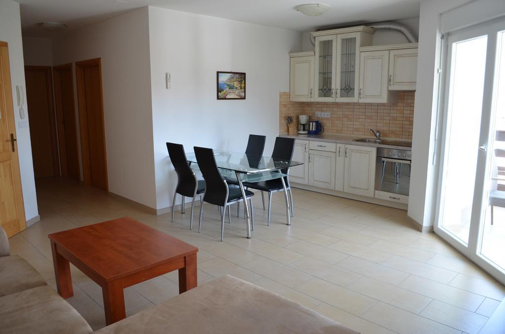 Apartments Buljan Baška Værelse billede
