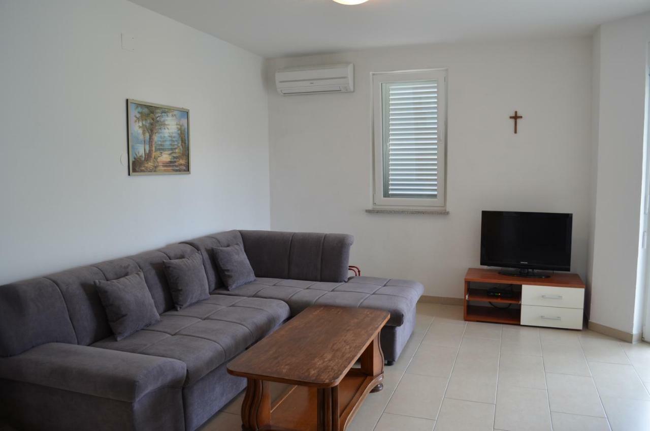 Apartments Buljan Baška Eksteriør billede